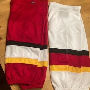 Mens Adult Medium Kobe Hockey Socks Calgary Flames NHL Colours